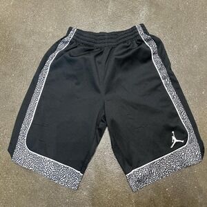Boys Air Jordan Nike Size XL 13-14‎ Black Basketball Shorts